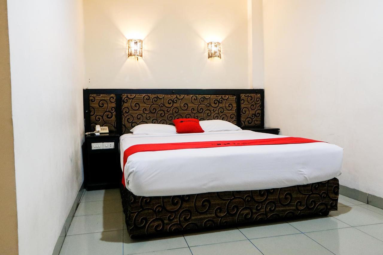 Reddoorz Plus @ Jalan Dr Sutomo Pekanbaru Buitenkant foto