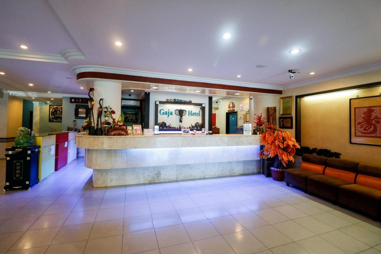 Reddoorz Plus @ Jalan Dr Sutomo Pekanbaru Buitenkant foto