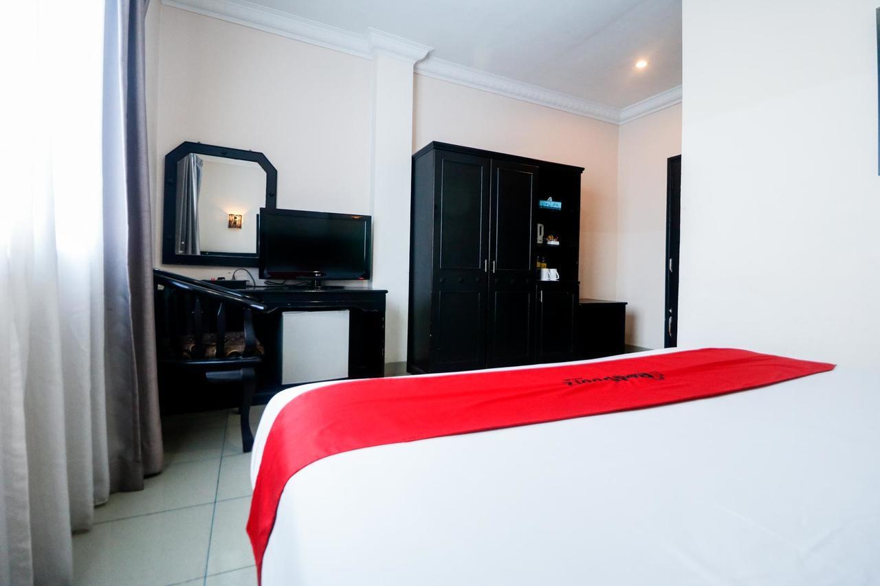 Reddoorz Plus @ Jalan Dr Sutomo Pekanbaru Buitenkant foto