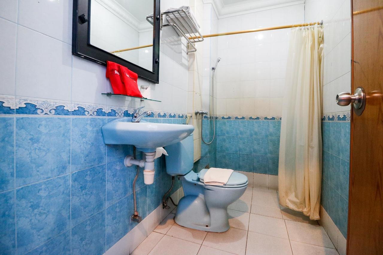 Reddoorz Plus @ Jalan Dr Sutomo Pekanbaru Buitenkant foto