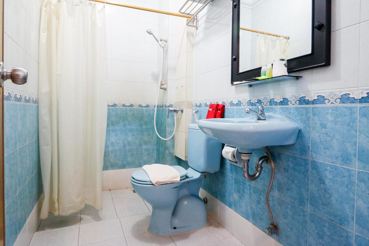 Reddoorz Plus @ Jalan Dr Sutomo Pekanbaru Buitenkant foto